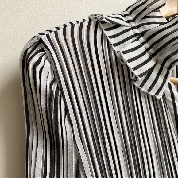 ::Vintage:: accordion button down - Picture 4 of 4